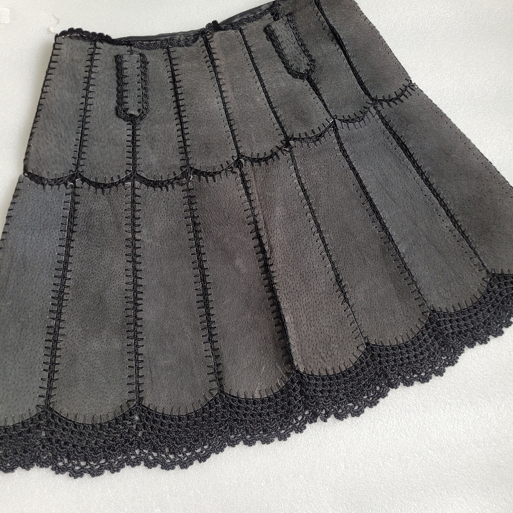 Vintage Suede Patchwork Miniskirt Crochet Lace Trim 70s Boho Black 38 EU Small - Picture 5 of 15